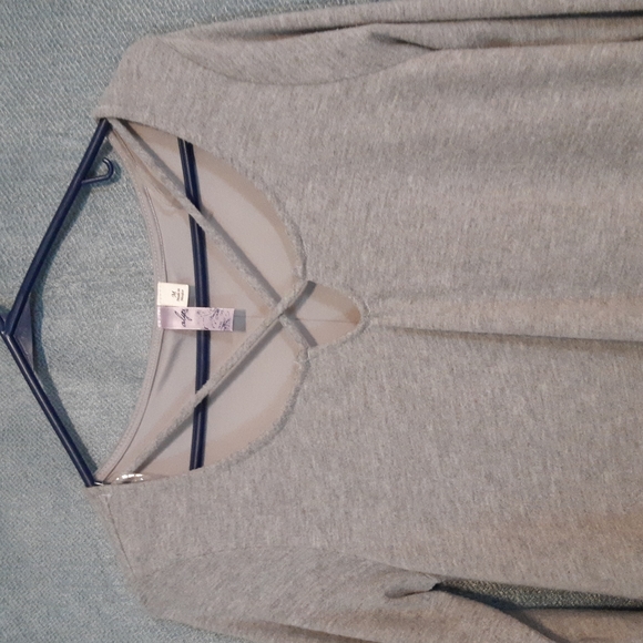 Long sleeve dress - Picture 2 of 4